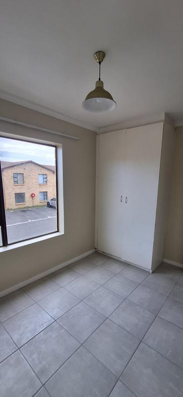 To Let 2 Bedroom Property for Rent in Guldenland Western Cape